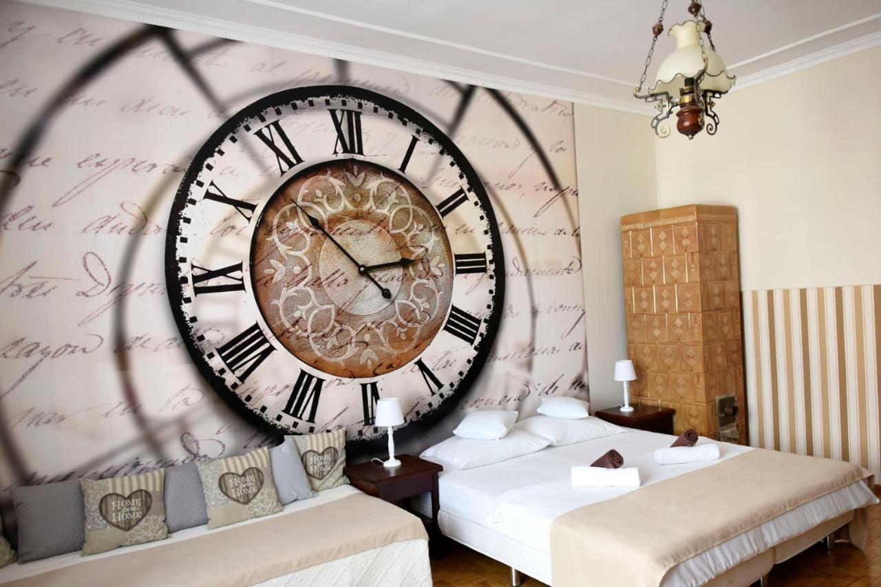 Apartament City, Clock Krosno Exterior photo